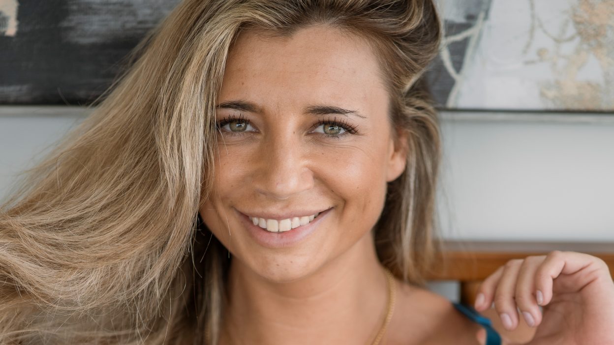 April_carter OnlyFans Profile